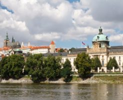 チェコでの暮らしはどんな感じ？気候や治安、学校教育について